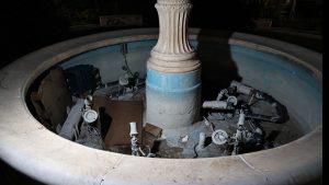 Καλλιθέα: 2χρονο κοριτσάκι έπεσε σε σιντριβάνι  – Έμεινε χωρίς οξυγόνο για πολλή ώρα, νοσηλεύεται σε κρίσιμη κατάσταση (εικόνες)