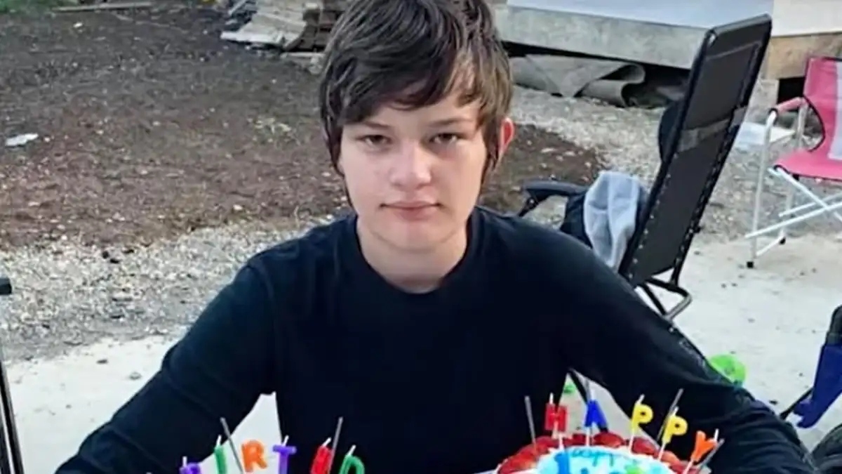 Καναδάς: Με θέματα ψυχικής υγείας η 18χρονη  δράστης του μακελειού σε σχολείο – Η ανατριχιαστική φωτογραφία με το τουφέκι