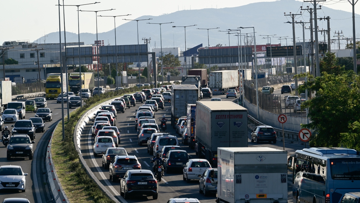Αυξημένη η κίνηση σε Κηφισό και Λεωφόρο Αθηνών – Στο “κόκκινο” και η Κηφισίας