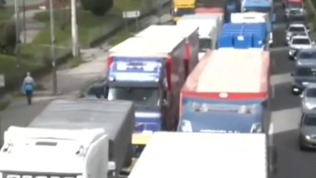 Αττική Οδός: Κλειστές πέντε είσοδοι λόγω εργασιών – Κυκλοφοριακό χάος σε Κηφισό και Λεωφόρο Αθηνών, οι εναλλακτικές διαδρομές