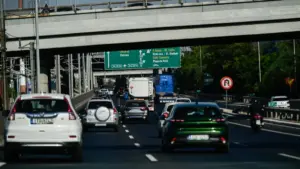 Κίνηση: Στο “κόκκινο” Κηφισός και Κηφισίας λόγω της κακοκαιρίας – Προβλήματα και στο κέντρο της Αθήνας