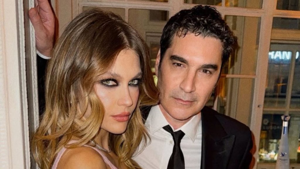 Κλέλια Ανδριολάτου – Χριστόφορος Παπακαλιάτης: Εντυπωσίασαν σε after party των BAFTA 2026 (pics)