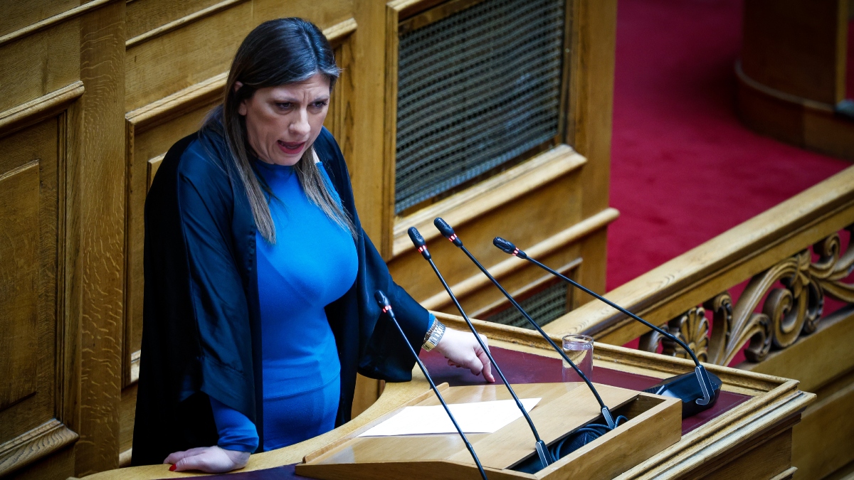 Κωνσταντοπούλου: “Μια είναι η Καπετάνισσα, και μια η Πλεύση Ελευθερίας”