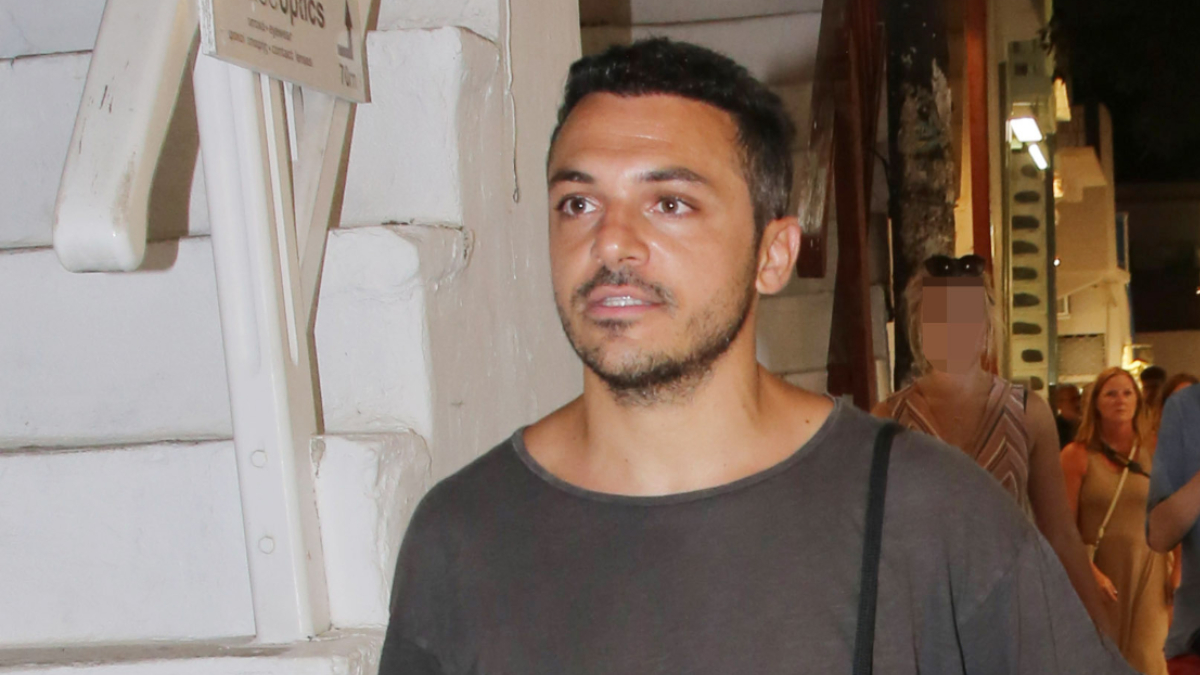 Κώστας Δόξας: Οι πρώτες αναρτήσεις μετά την καταδίκη για ενδοοικογενειακή βία & το τέλος από το J2US (pics)