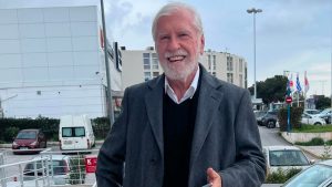 Λάκης Ραπτάκης: Πέθανε σε ηλικία 79 ετών ο «θρύλος» της νυχτερινής ζωής σε Αθήνα & Θεσσαλονίκη