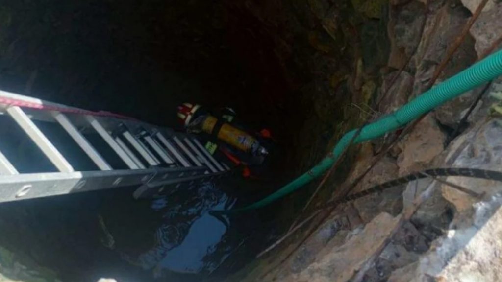 Λάρισα: Ολοκληρώθηκε η επιχείρηση διάσωσης για άνδρα που έπεσε σε πηγάδι 15 μέτρων