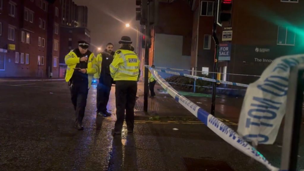 Συναγερμός στο Λέστερ: Αποκλείστηκε το κέντρο λόγω “σοβαρού περιστατικού” στο πανεπιστήμιο De Montfort (βίντεο)