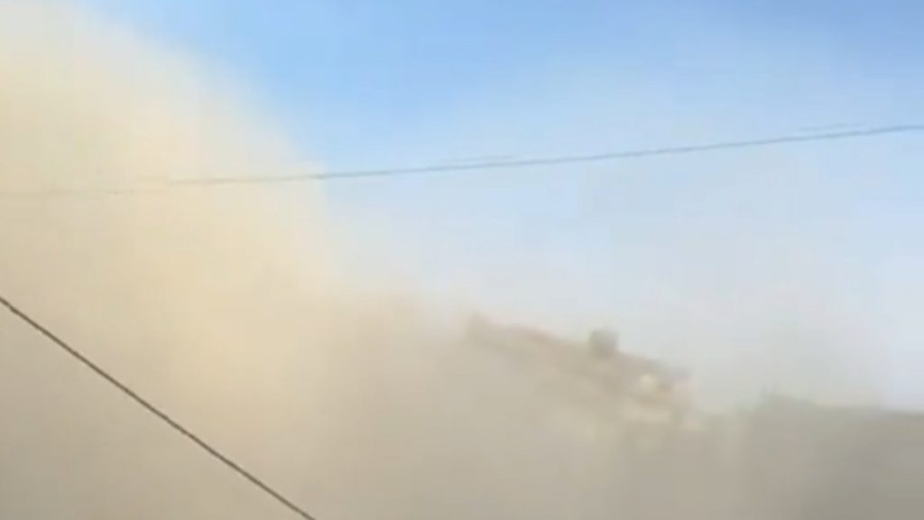 Λίβανος: Πολυκατοικία κατέρρευσε σε συνοικία της Τρίπολης – 3 επιζώντες βγήκαν από τα χαλάσματα (βίντεο)