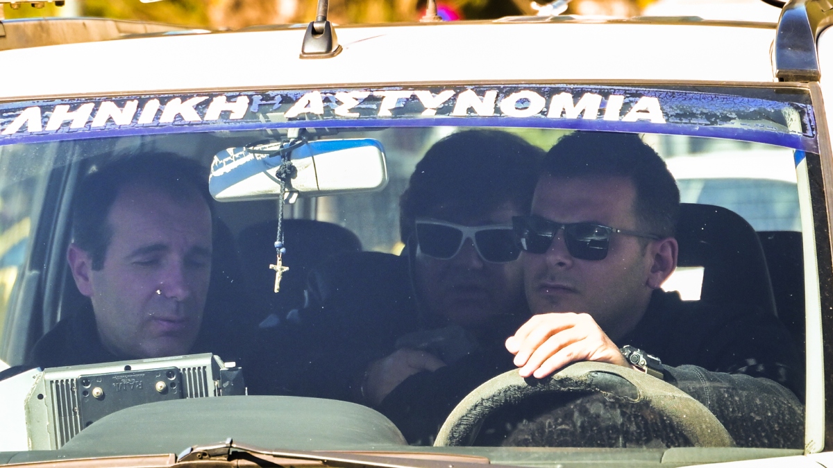 Κηφισιά: Υπό κράτηση μέχρι τη δίκη ο μάνατζερ μοντέλων που δεν σταμάτησε σε σήμα αστυνομικών – «Φοβήθηκα ότι ήταν κακοποιοί»