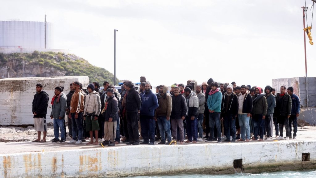 Ηράκλειο: Συνεχίζονται οι έρευνες για τον εντοπισμό αγνοουμένων μετά το ναυάγιο με τους 3 νεκρούς – Συνελήφθησαν 2 άτομα ως διακινητές