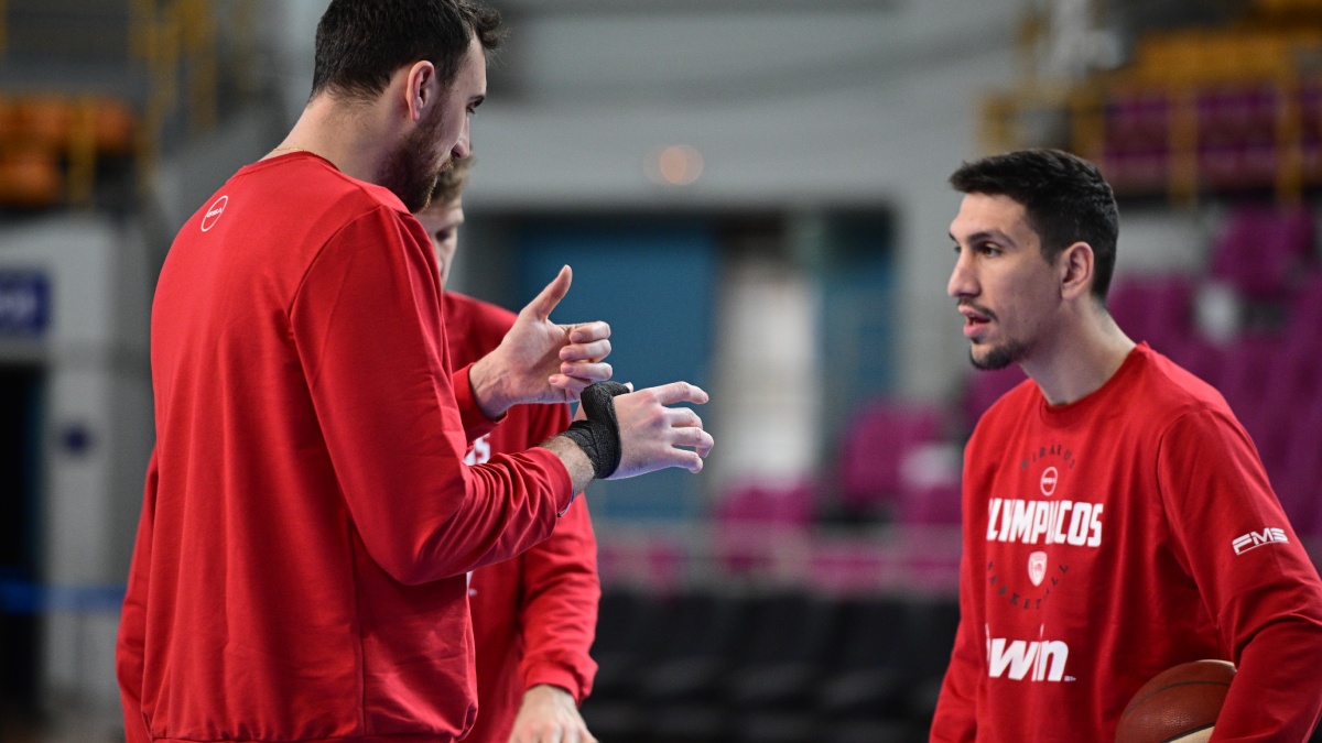 Μιλουτίνοφ