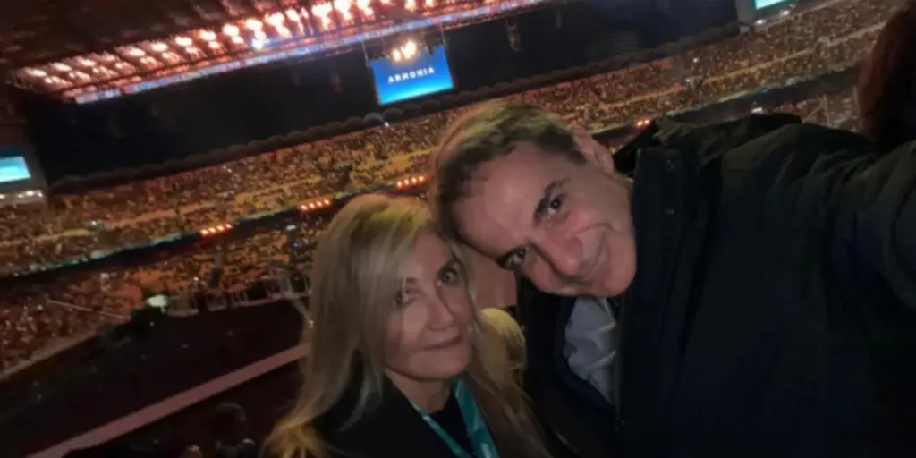 Κυριάκος Μητσοτάκης: Η selfie με τη Μαρέβα από την τελετή έναρξης των των χειμερινών Ολυμπιακών Αγώνων στο Μιλάνο