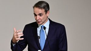 Μητσοτάκης για Συνταγματική Αναθεώρηση: “Τα κόμματα να προσέλθουν στον διάλογο  χωρίς δογματισμούς”