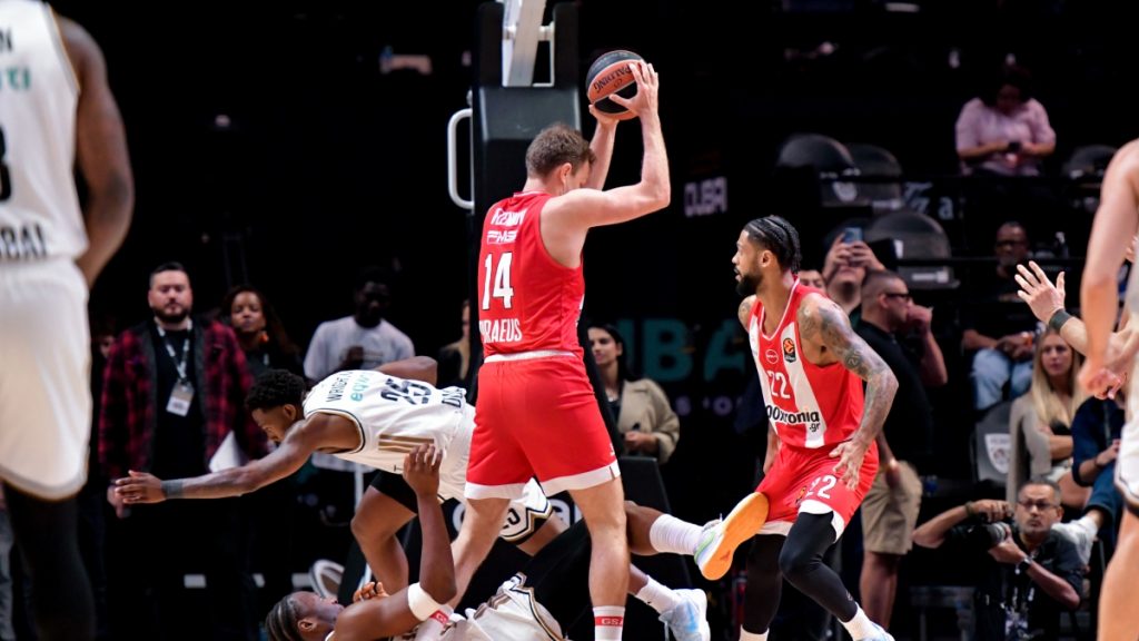 Ντουμπάι BC – Ολυμπιακός 108-98: Πήγαν σε παράταση αλλά «λύγισαν» οι Πειραιώτες