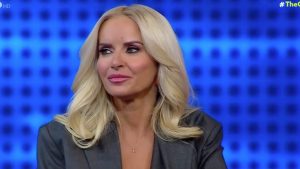 Μαρία Μπεκατώρου: Η… juicy απορία στον αέρα του «The Chase» – «Αναρωτιέμαι το σπέρμα ψαριού πως θα σερβιριστεί;»