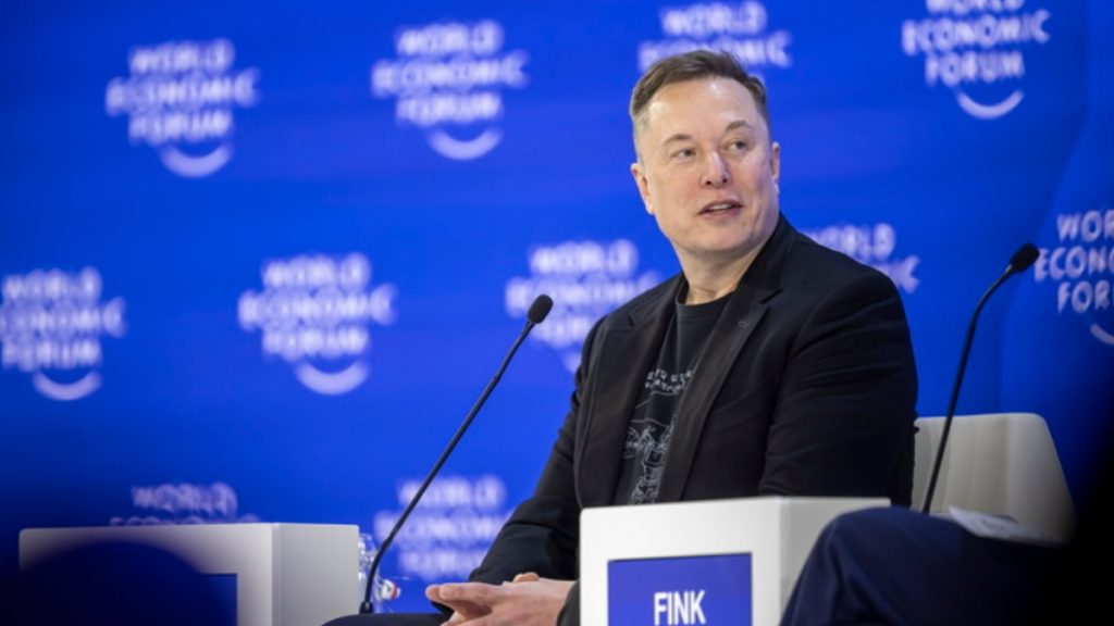 Σφοδρή επίθεση Μασκ στον Σάντσεθ για το  σχέδιο απαγόρευσης των social media σε ανηλίκους – “Είσαι φασίστας και τύραννος”