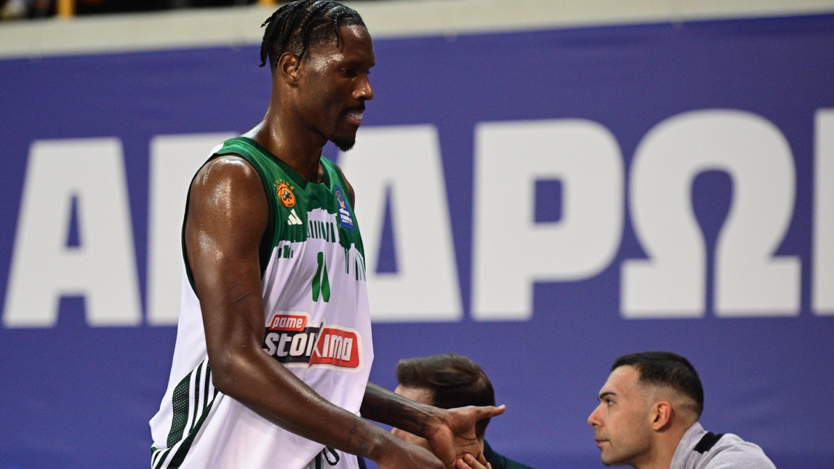 Χέις-Ντέιβις: «Έχω κοιμηθεί έξι ώρες τις τελευταίες τρεις μέρες» – Τι έκανε στο ντεμπούτο του με τον Παναθηναϊκό AKTOR