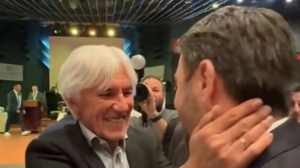 Ανδρουλάκης: «Διαιτητή, σφύρα για Αλλαγή» (Βίντεο)