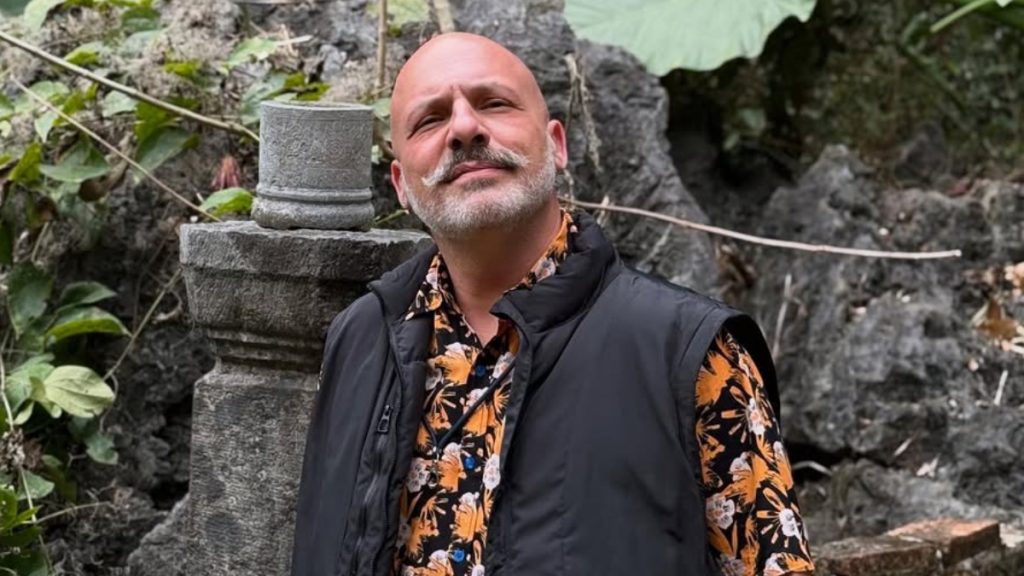 Είναι επίσημο! Ο Νίκος Μουτσινάς υπέγραψε με το STAR για την παρουσίαση του παιχνιδιού λέξεων «Lingo»