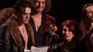 Συγκινητικές στιγμές στα Grammy: Ο φόρος τιμής στον Όζι Όσμπορν και η αντίδραση της Σάρον (βίντεο)