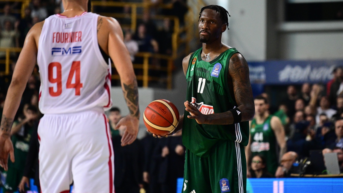 Ολυμπιακός – Παναθηναϊκός 68-79: Κυπελλούχοι Ελλάδας με περίπατο και σόου Χέιζ – Ντέιβις οι “πράσινοι” (βίντεο)