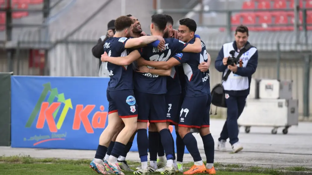 Πανσερραϊκός – Βόλος 2-1: Τρίποντο – οξυγόνο με Ριέρα για την ομάδα των Σερρών