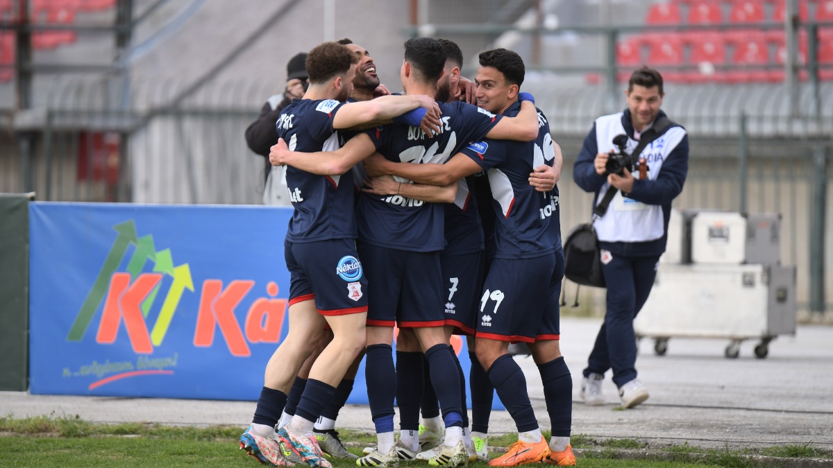 Πανσερραϊκός – Βόλος 2-1: Τρίποντο – οξυγόνο με Ριέρα για την ομάδα των Σερρών