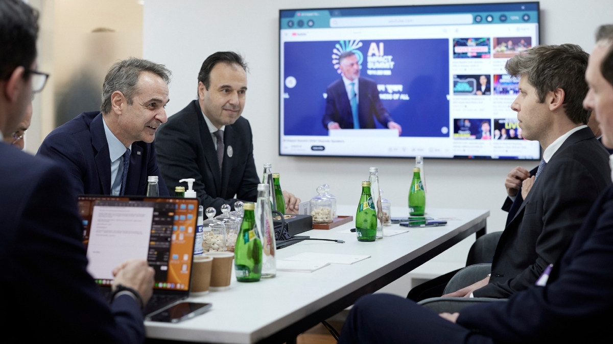 Παπαστεργίου: «Η Τεχνητή Νοημοσύνη πρέπει να συνδέεται με ίσες ευκαιρίες και καθολική πρόσβαση»