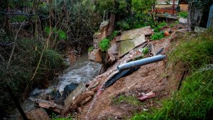 Σε εξέλιξη οι εργασίες στο ρέμα Πικροδάφνης – Χαρδαλιάς: “Πολύ σημαντικό το ζήτημα της αντιπλημμυρικής θωράκισης”