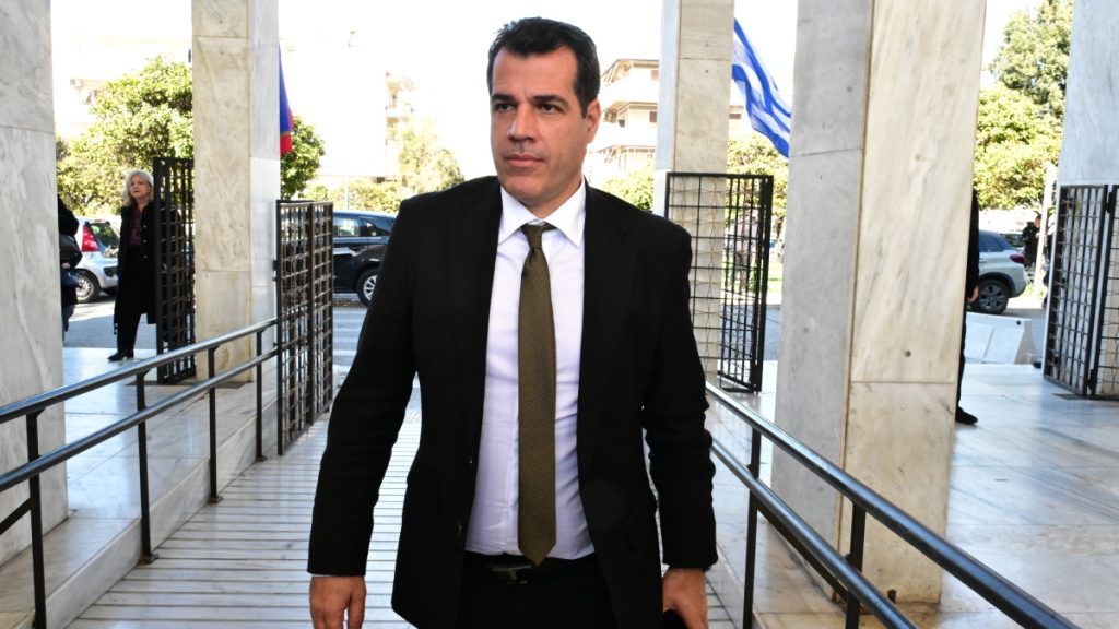 Στη Ρώμη σήμερα ο Πλεύρης: Θα συναντηθεί με τους ομολόγους του από Ιταλία, Ισπανία και Πακιστάν