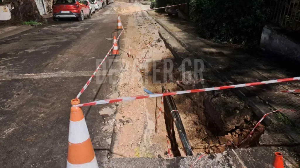 Πολύγωνο: Φωτογραφίες από την καθίζηση λόγω της ισχυρής καταιγίδας