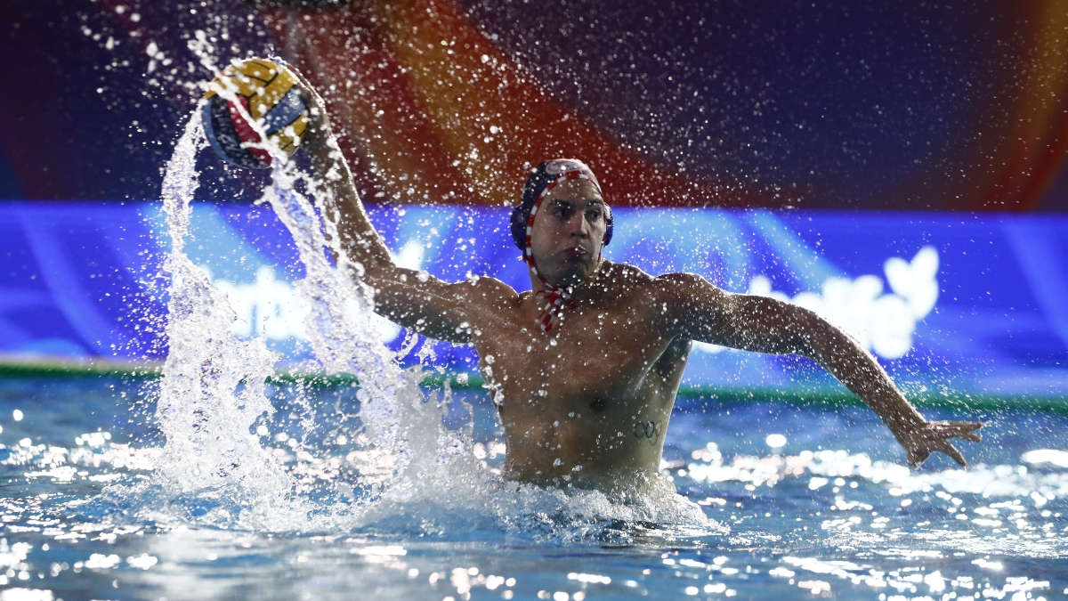 Αθλητικές μεταδόσεις: Ντέρμπι «αιωνίων» στο πόλο και τρία ματς Super League