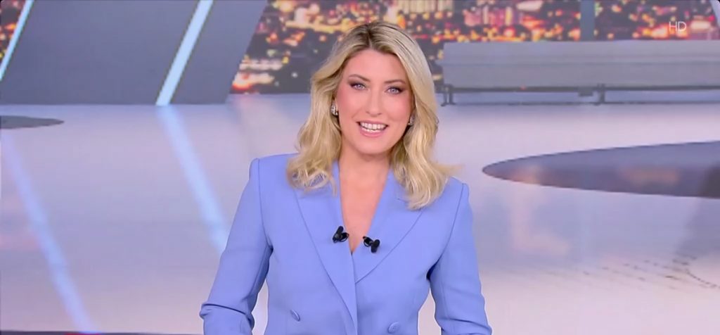 Σία Κοσιώνη: «Είμαι χαρούμενη που επιστρέφω επιτέλους κοντά σας» – Η πρώτη καλησπέρα μετά την περιπέτεια υγείας