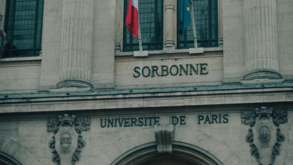 Απεβίωσε σε ηλικία 93 ετών η σημαντική ελληνίστρια καθηγήτρια της Σορβόνης, Μονίκ Αλεξάντρ