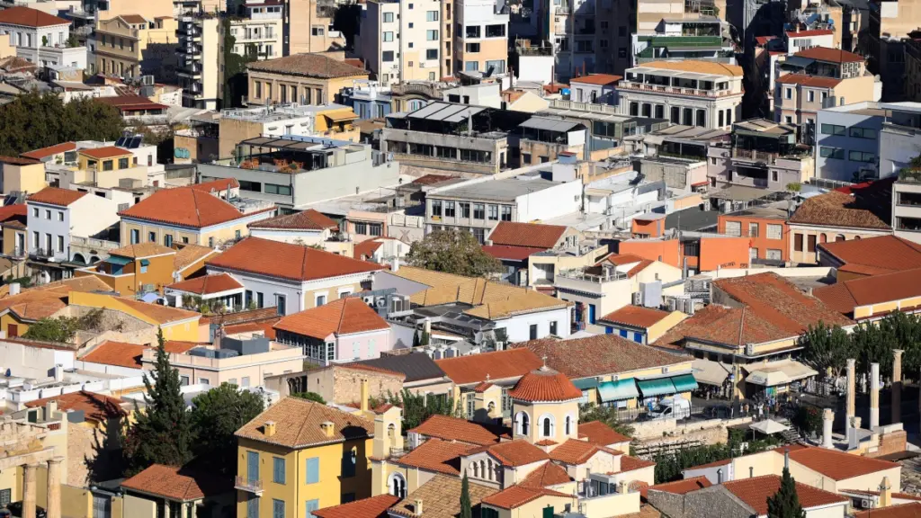 Όλα τα μέτρα για την στέγαση μετά το Πάσχα – 36.000 ευρώ για ανακαινίσεις