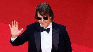 Τομ Κρουζ: Εμφανίστηκε σε ξενοδοχείο στο Χόλιγουντ με τη νέα του superbike αξίας 31.000 δολαρίων (pics)