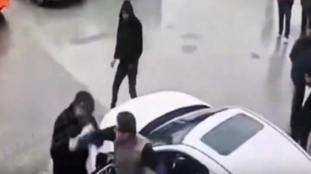 Τουρκία: Νεκρός 44χρονος αστυνομικός μετά από ξυλοδαρμό – Δείτε το σοκαριστικό βίντεο