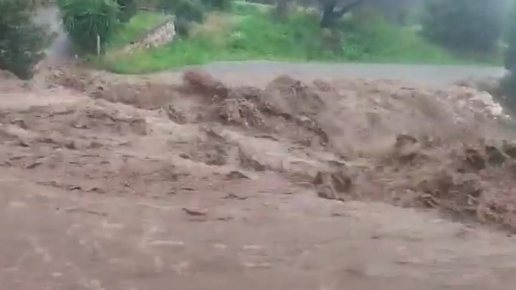 Ενεργοποιήθηκε το 112 στην Τριφυλία της Μεσσηνίας λόγω των έντονων καιρικών φαινόμενων (βίντεο)