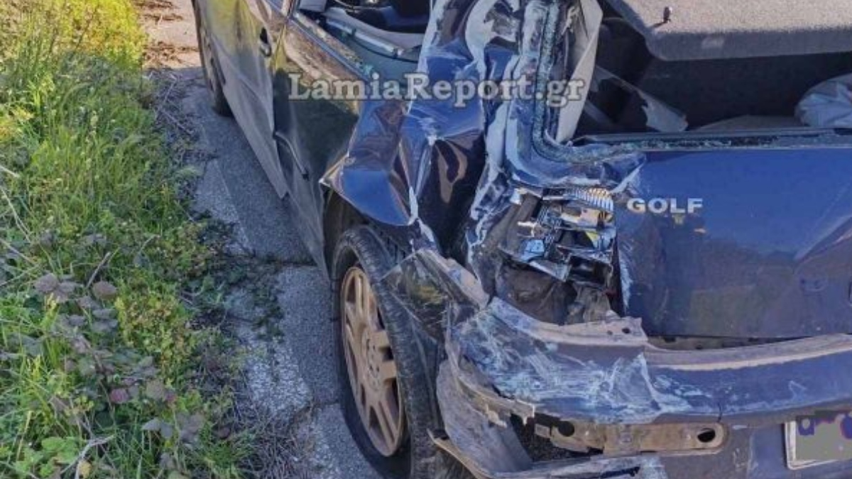 Τροχαίο στη Φθιώτιδα: ΙΧ που μετέφερε μοναχές συγκρούστηκε με λεωφορείο των ΚΤΕΛ (φωτογραφίες)