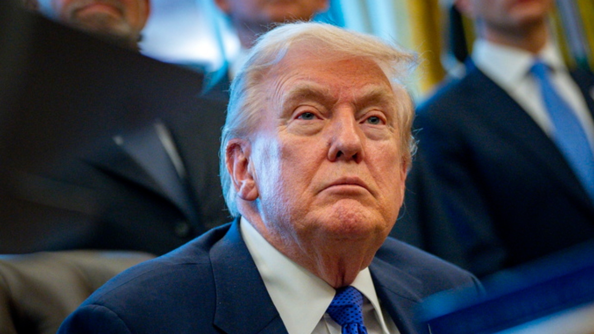 Ο Τραμπ απαιτεί από το Χάρβαρντ 1 δισεκ. δολάρια για ζημιές και τόκους