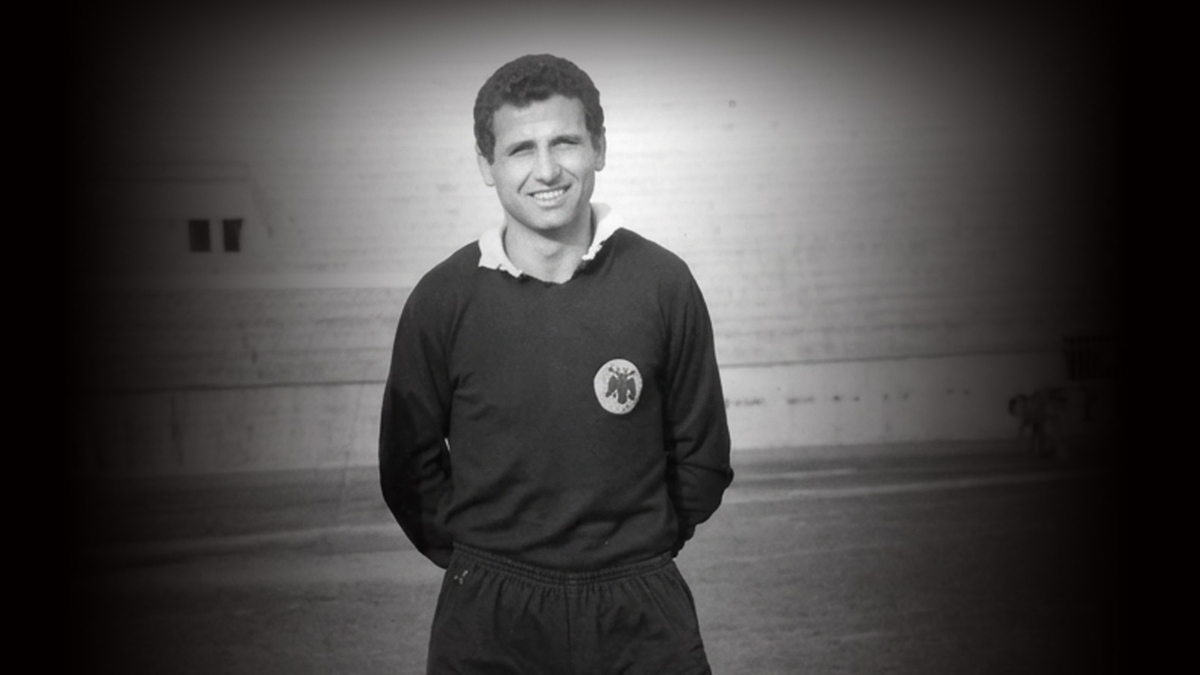 Έφυγε από τη ζωή ο παλαίμαχος τερματοφύλακας Βαγγέλης Πετράκης – Συλλυπητήρια από ΑΕΚ και ΟΦΗ