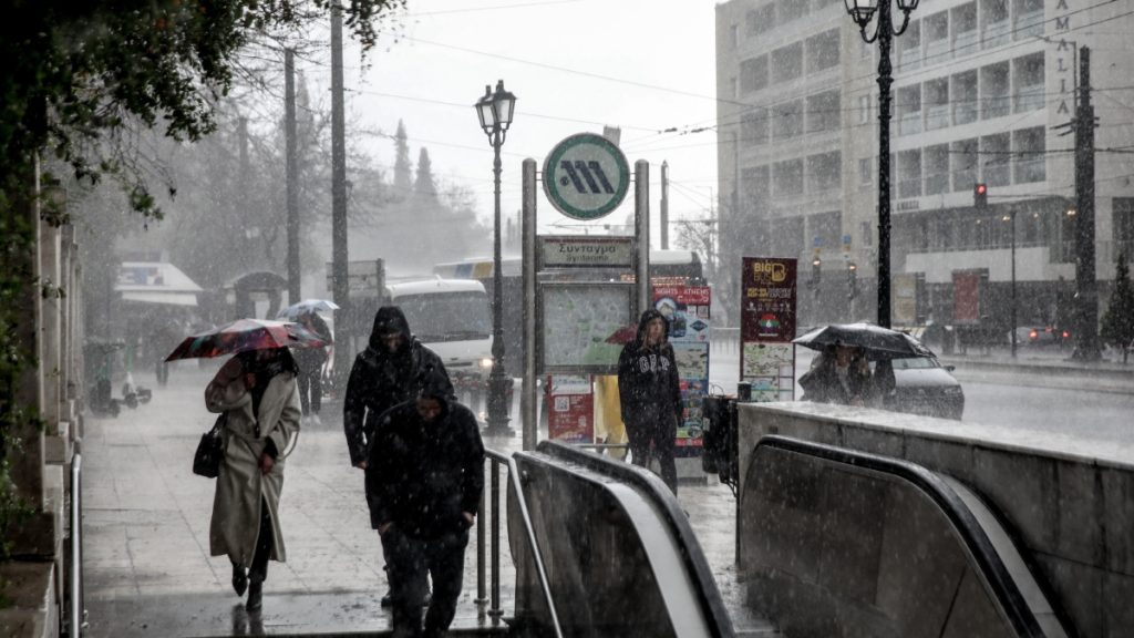 Καιρός: Επικαιροποιήθηκε το έκτακτο δελτίο της ΕΜΥ- Έρχονται καταιγίδες, ισχυροί άνεμοι και χαλάζι, σε red code εννέα περιοχές