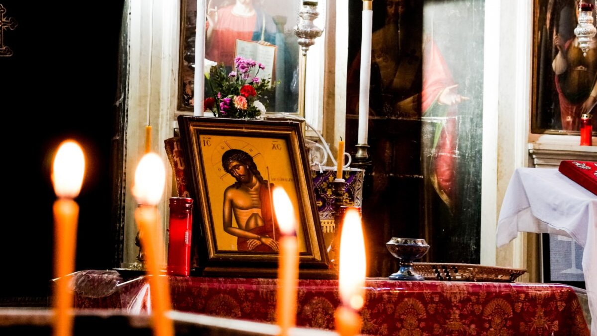 Πάσχα 2026: Αύριο, Παρασκευή 27 Φεβρουαρίου, ξεκινούν οι Α’ Xαιρετισμοί – Τι συμβολίζουν