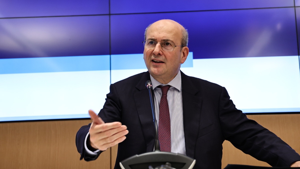 Χατζηδάκης για στεγαστικό: “Τέλος σε ιστορίες καθημερινής τρέλας – Τέσσερις νέες πρωτοβουλίες του νόμου για ένα κράτος πιο φιλικό στον πολίτη”
