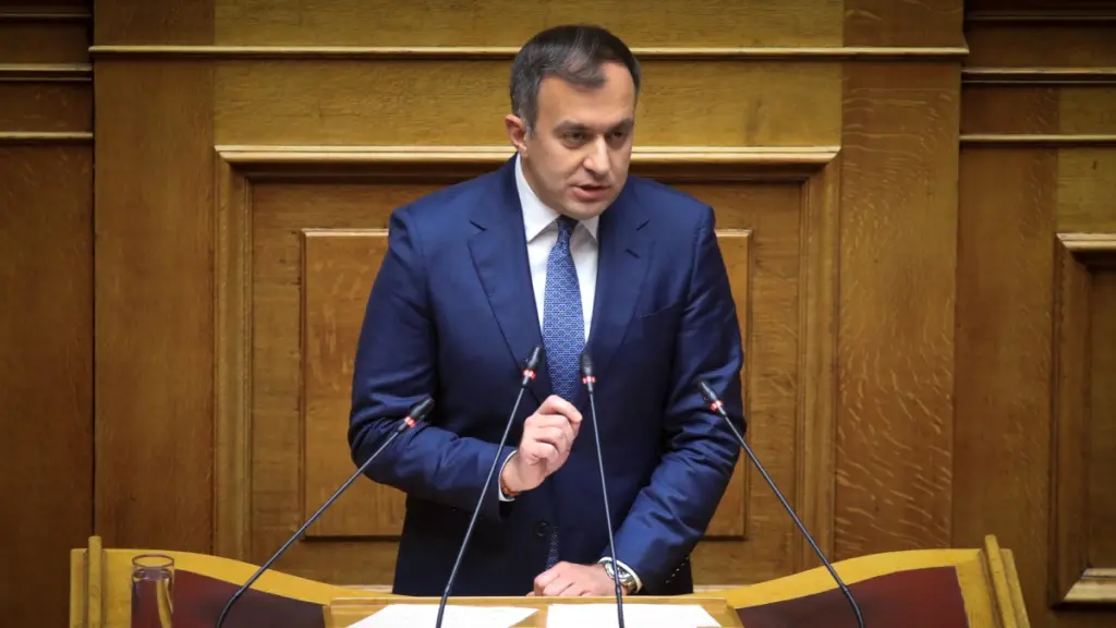 Χατζηβασιλείου: “Δεν έχω να φοβηθώ τίποτα, ζητώ ξεκάθαρα να αρθεί η ασυλία μου”