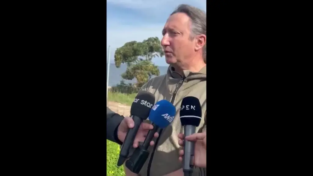 Χίος: Ποιος είναι ο δύτης Βαγγέλης Κυρηθράς που βοήθησε στη διάσωση μεταναστών (Βίντεο)