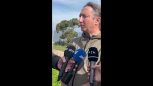 Χίος: Ποιος είναι ο δύτης Βαγγέλης Κυρηθράς που βοήθησε στη διάσωση μεταναστών (Βίντεο)