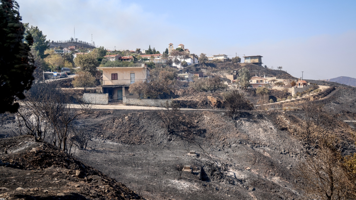 Άνοιξε η πλατφόρμα για ενίσχυση επιχειρήσεων στη Χίο που επλήγησαν από τις φωτιές του 2025
