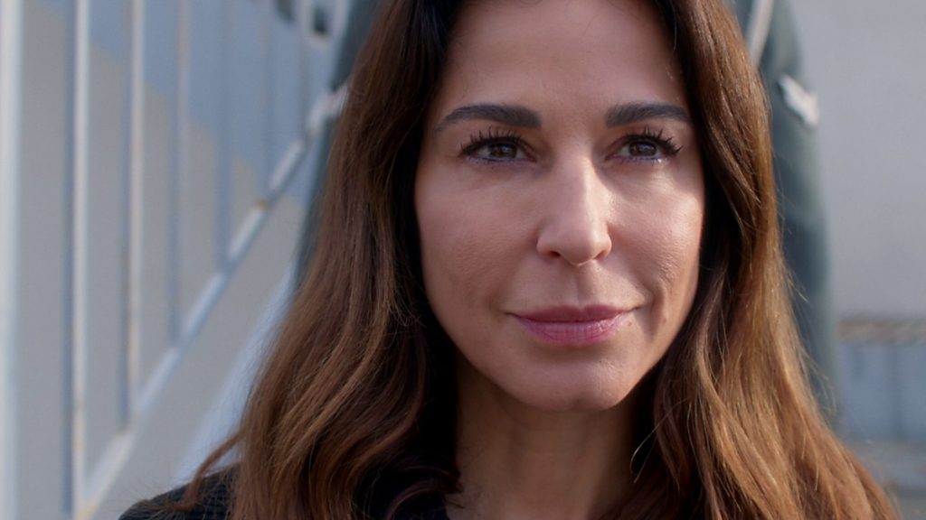 Άγιος Έρωτας – Τετάρτη (18/2): Η Χριστίνα αποφυλακίζεται και επιστρέφει στο σπίτι της