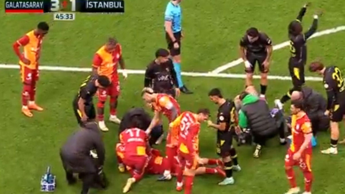 Γαλατάσαραϊ: Ο Γιλμάζ έσωσε συμπαίκτη του μετά από άσχημο χτύπημα στο κεφάλι (βίντεο)